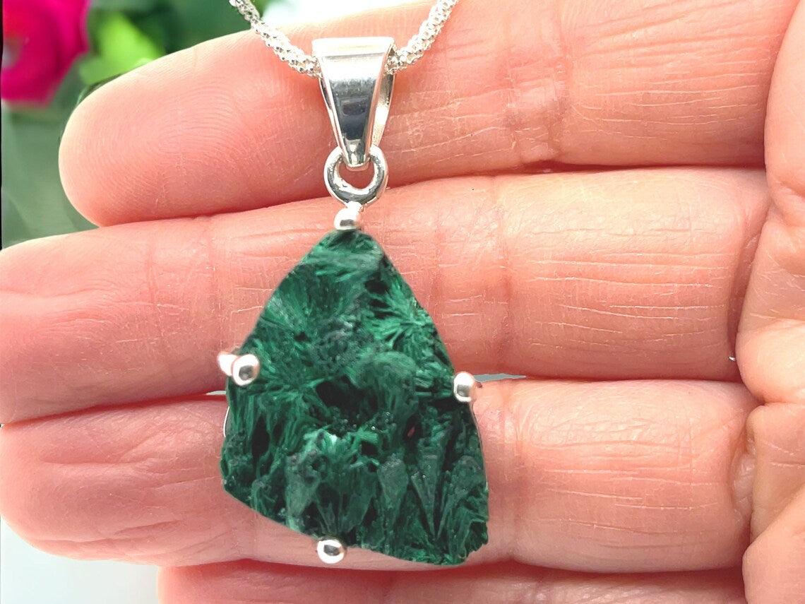 Pendant Necklace Raw Malachite Green Gemstone (925 Sterling Silver) This Pendant Came With Sterling Silver Chain